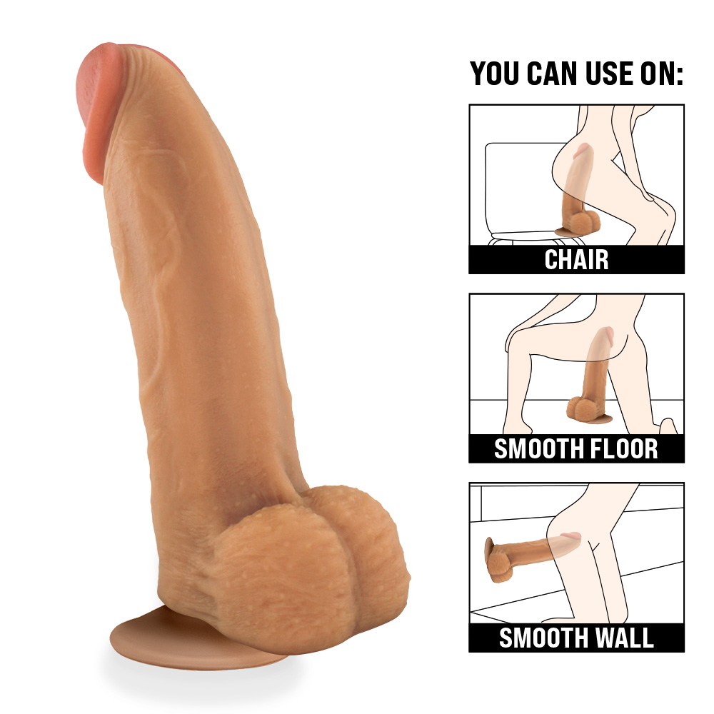 MOZÃO - FLEXIBLE REALISTIC PENIS WITH SCROTUM AND SUCTION CUP - BEIGE - 29 X 7.5 CM